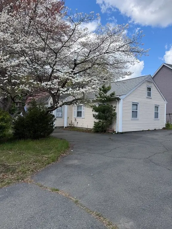 6 Black Rock Rd, Melrose, MA 02176 - #2