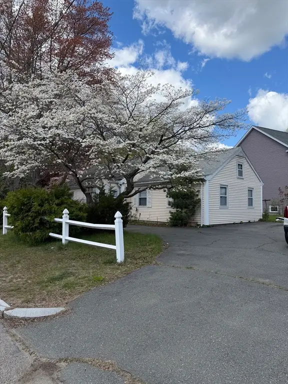 6 Black Rock Rd, Melrose, MA 02176 - #3