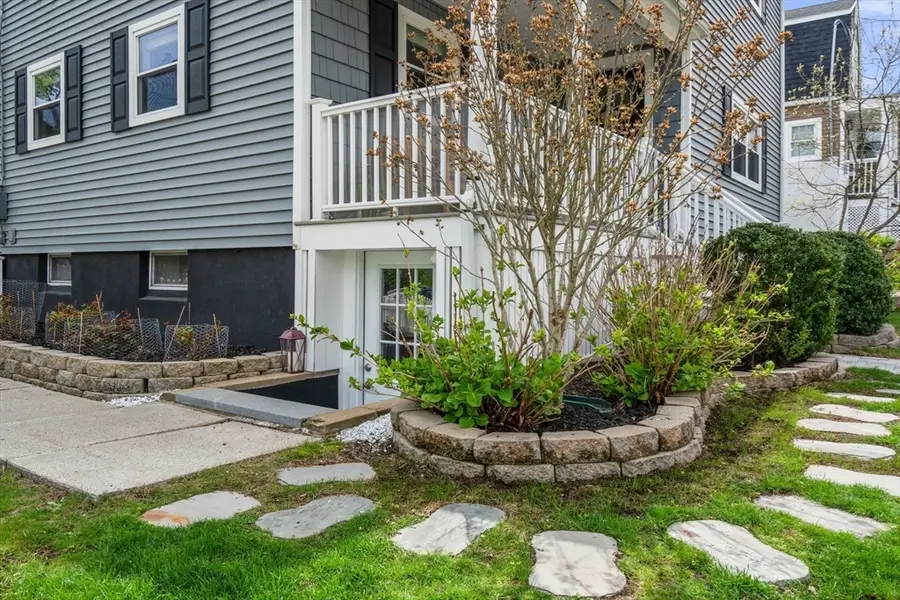38 Hibbert St, Arlington, MA 02476 - #3