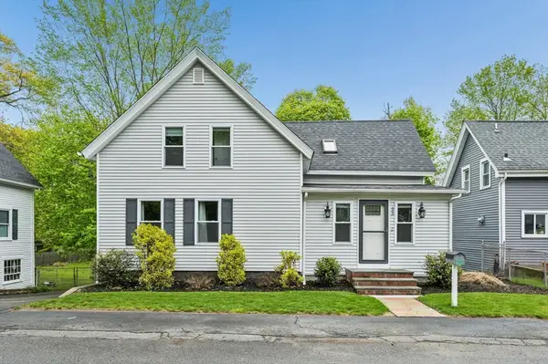 23 Belmont St, Abington, MA 02351