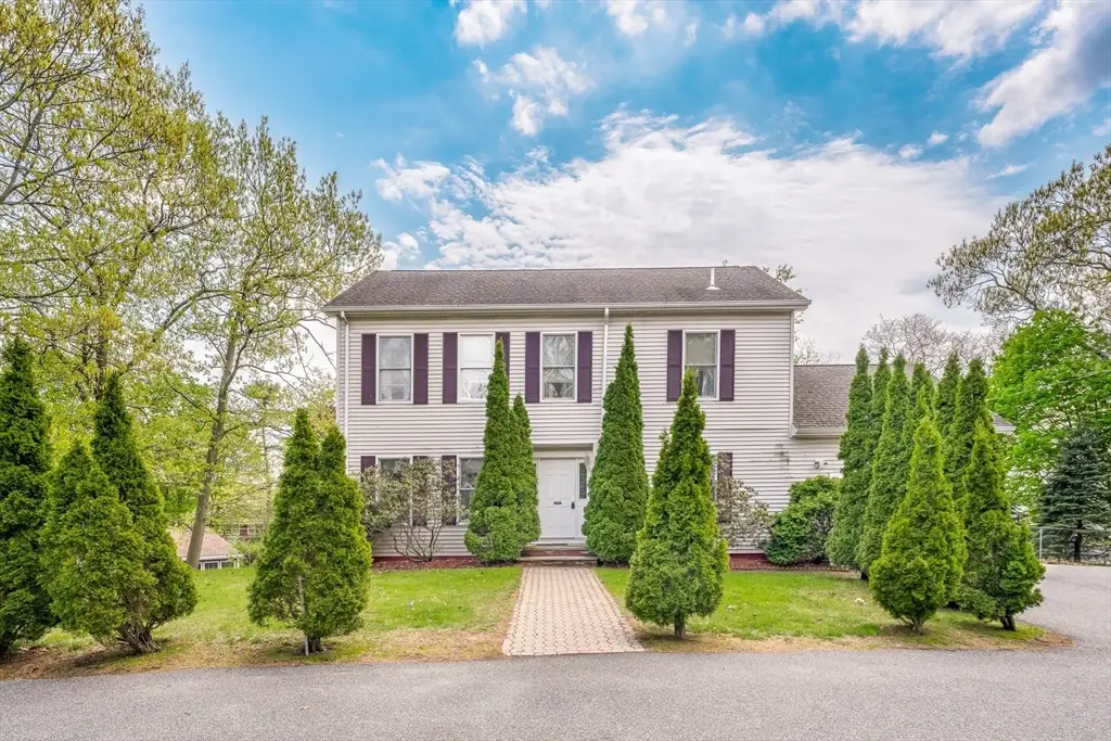 19 Pinehurst Ave, Saugus, MA 01906 - #1