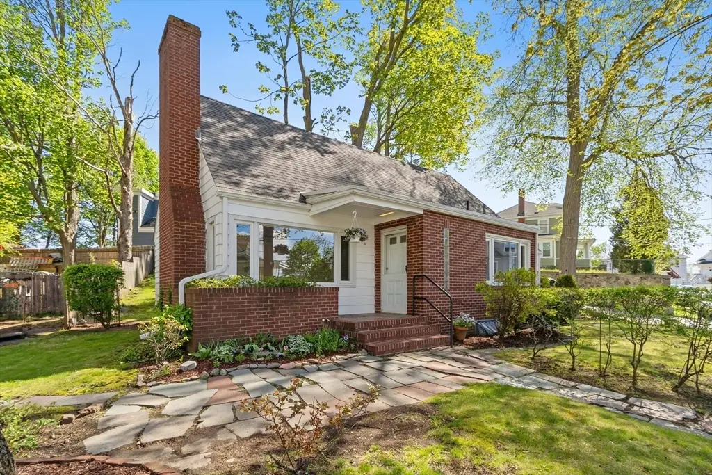 4 Bicknell Terrace, Lawrence, MA 01841 - #1