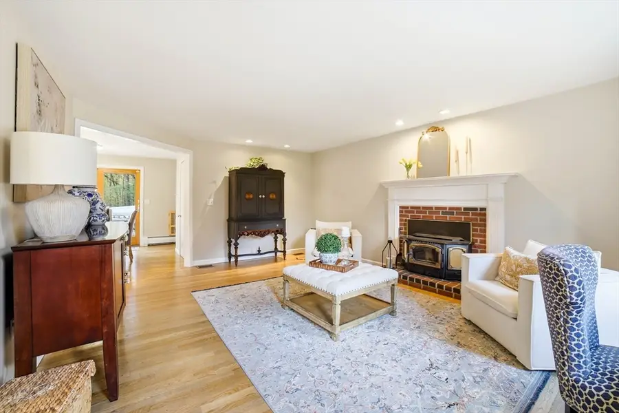 43 Carriage Hill Road, Northborough, MA 01532 - #2