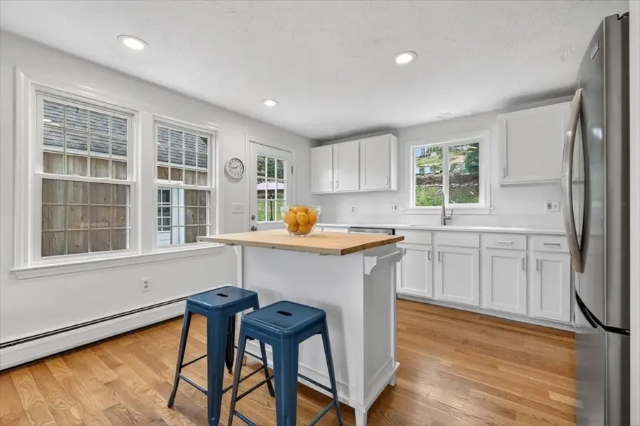 60 Oakleaf Dr, Marshfield, MA 02050 - #2