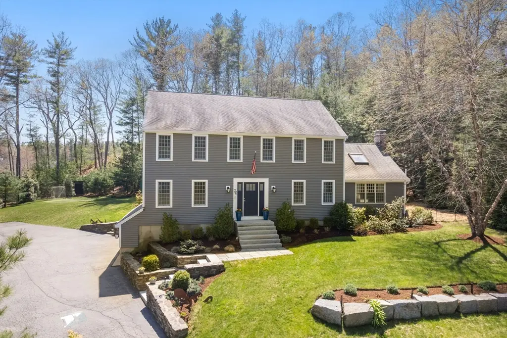 70 Cross Creek Ln, Duxbury, MA 02332 - #1