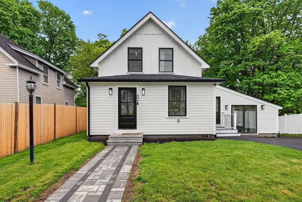 52 High St, Hudson, MA 01749 - #1
