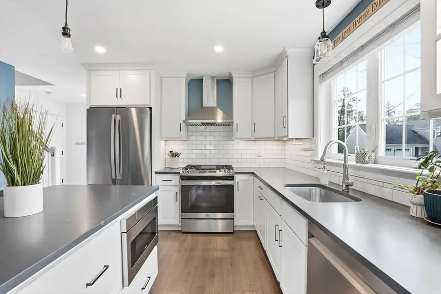 19 Farm Rd, Plymouth, MA 02360 - #3