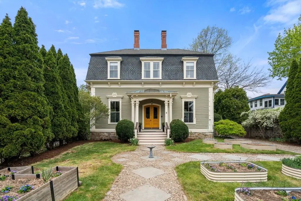 3 Vermont St, Boston, MA 02132 - #1
