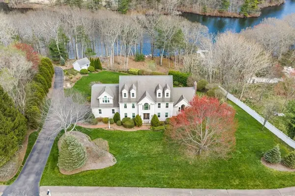 19 Bragg Road, Foxboro, MA 02035