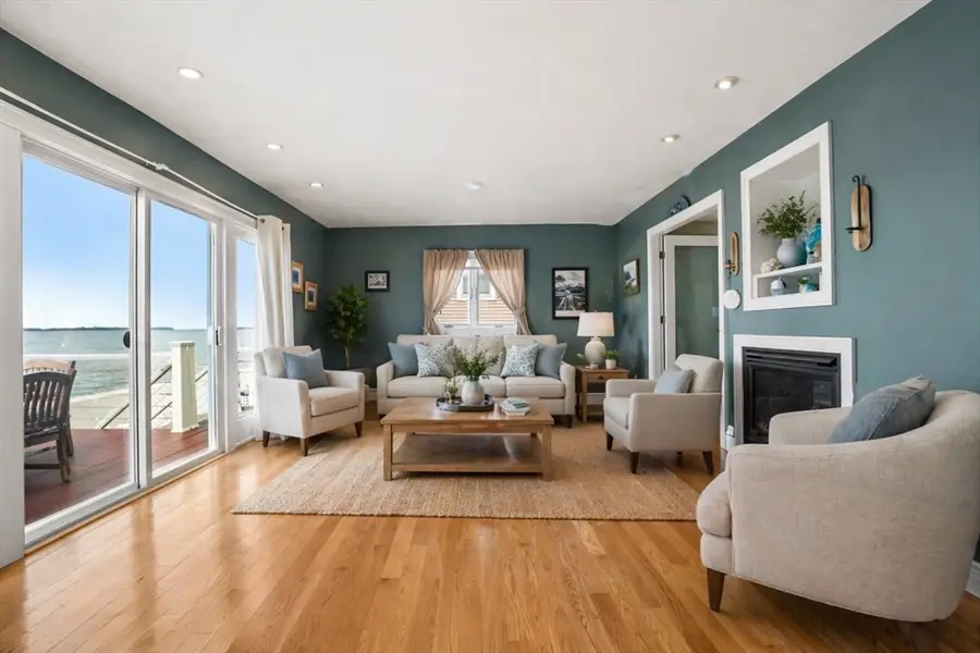 706 Sea St, Quincy, MA 02169 - #3