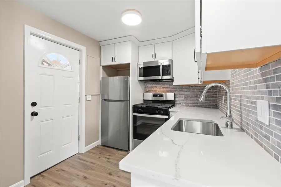 141 Prospect St #A, Gloucester, MA 01930 - #3