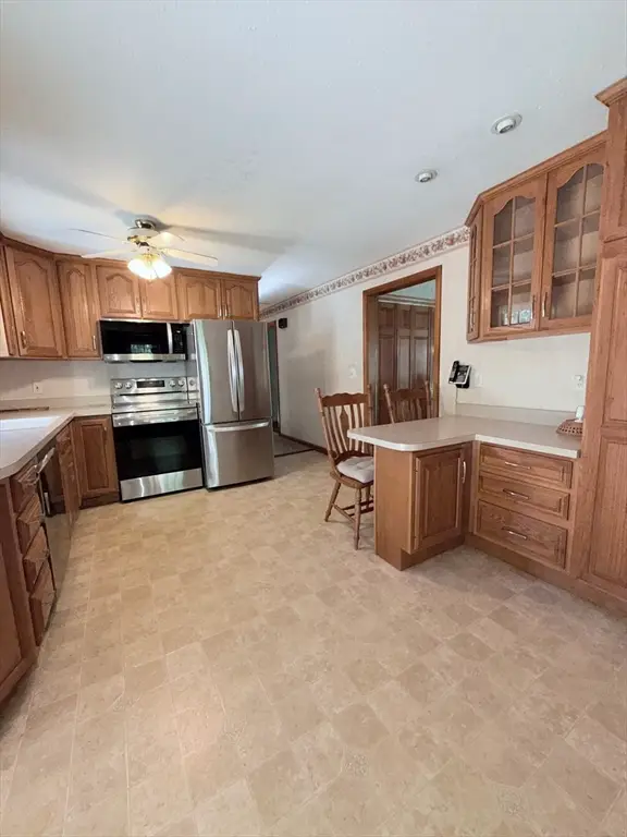 2 Cricklewood Dr, Leicester, MA 01524 - #3