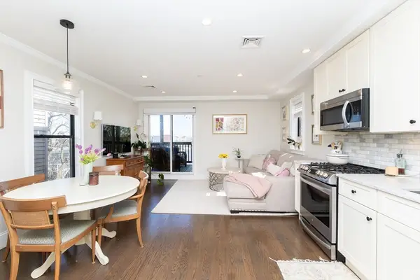 498 Sumner Street #3, Boston, MA 02128