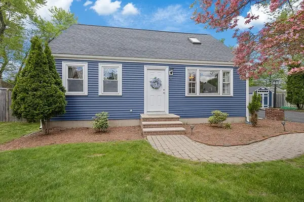 4 Lynn Ave, Plainville, MA 02762