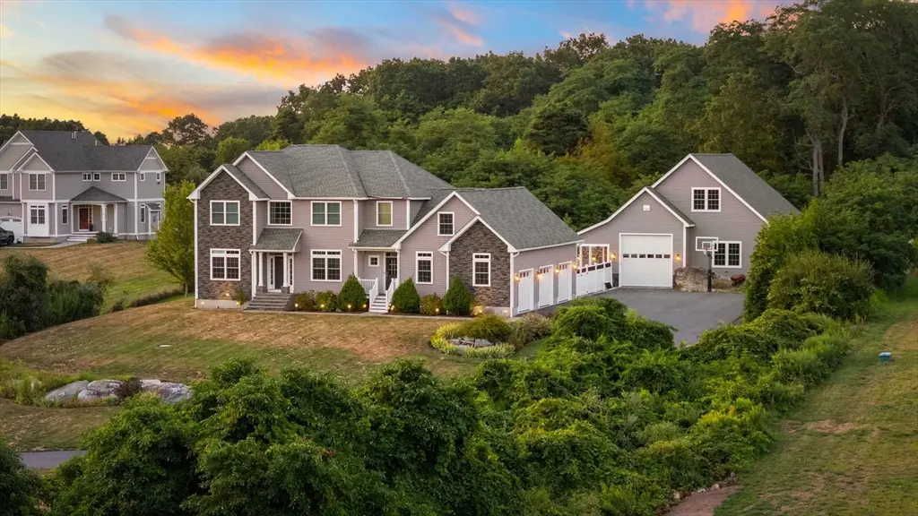 586 Hart St, Dighton, MA 02715 - #1