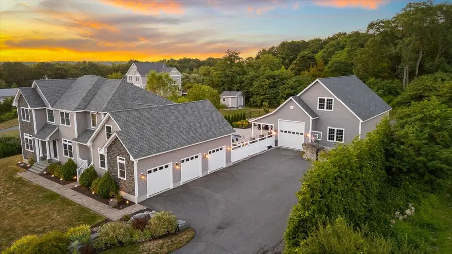 586 Hart St, Dighton, MA 02715 - #2