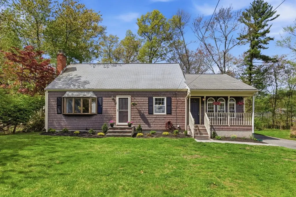 3 Juniper St, Burlington, MA 01803 - #1
