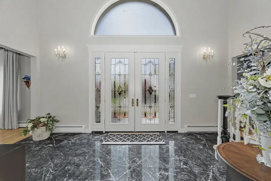 29 Hammersmith Dr, Saugus, MA 01906 - #3