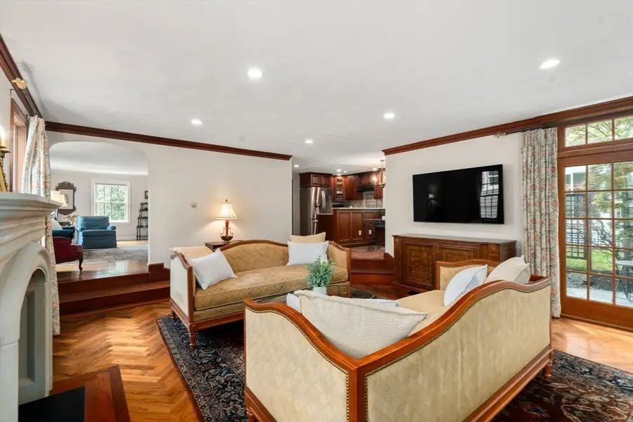 14 Arlmont Street, Arlington, MA 02476 - #3