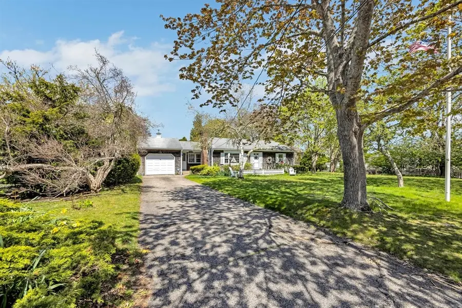 34 S Main St, West Dennis, MA 02670 - #3