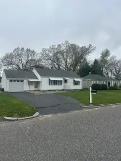 44 Maebeth St, Springfield, MA 01119 - #3