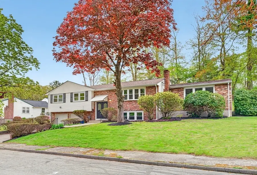 6 Sunset Dr, Randolph, MA 02368 - #2