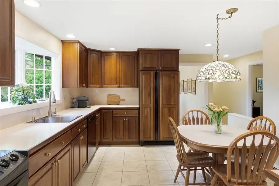 32 Hayden Lane, Bedford, MA 01730 - #2