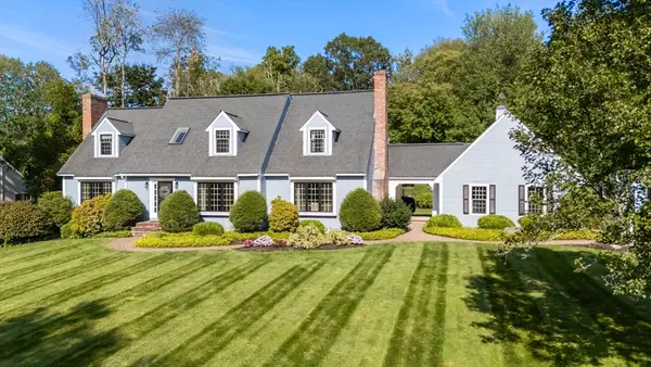 15 Knollcrest Dr, Andover, MA 01810
