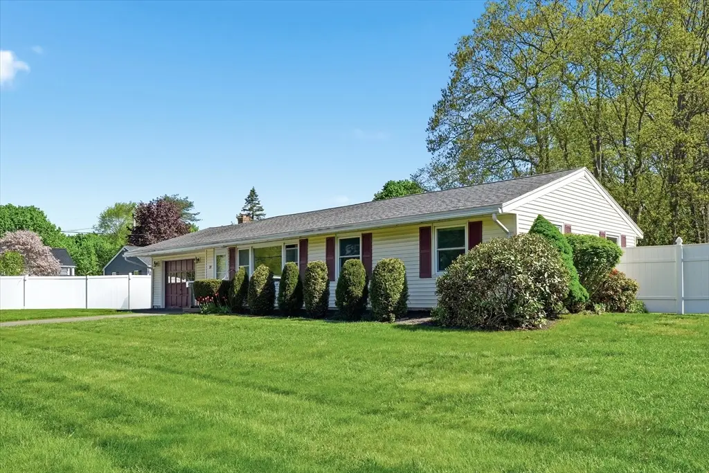 37 Princeton St, Danvers, MA 01923 - #1