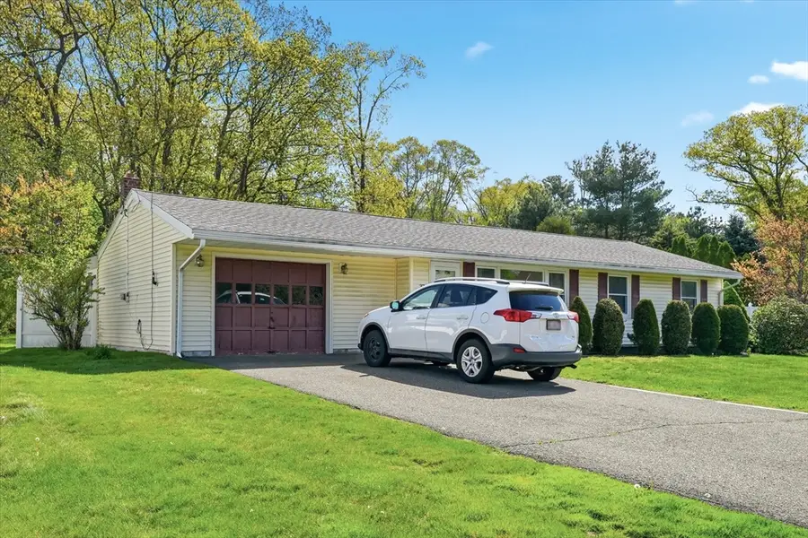 37 Princeton St, Danvers, MA 01923 - #2