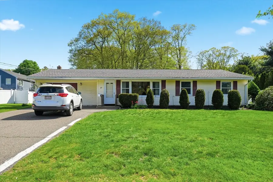 37 Princeton St, Danvers, MA 01923 - #3