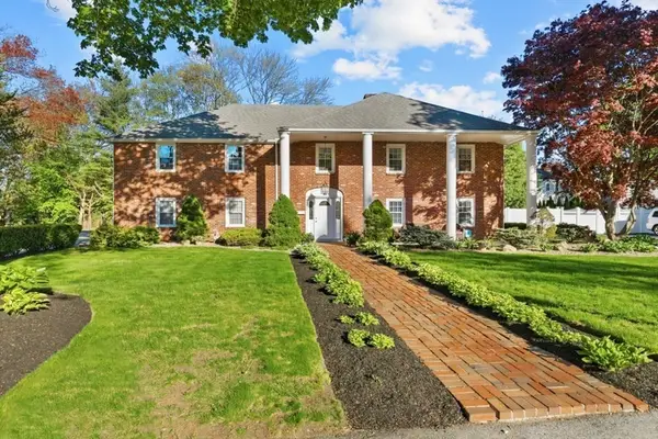 7 Longbow Circle, Lynnfield, MA 01940