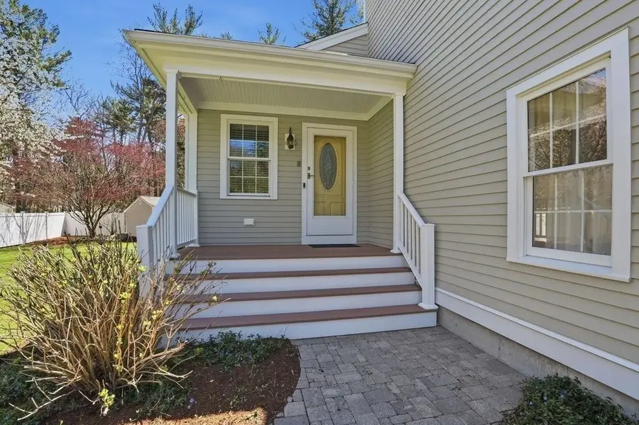 15 Kenneth Drive, Bridgewater, MA 02324 - #3