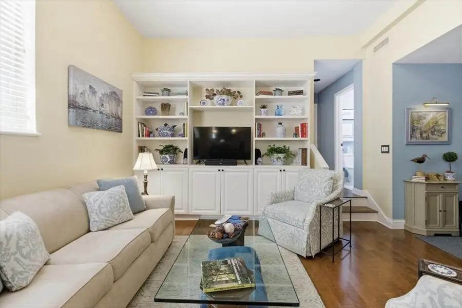 65 Glen Rd #H1, Brookline, MA 02445 - #2