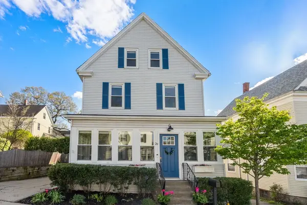 29 Denton Ter, Boston, MA 02131