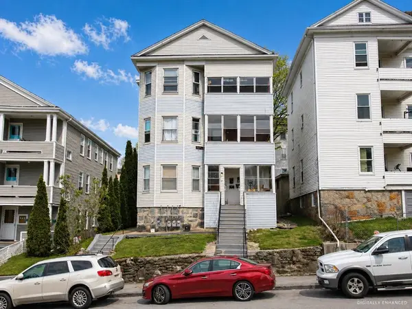 21 Sterling St, Worcester, MA 01610
