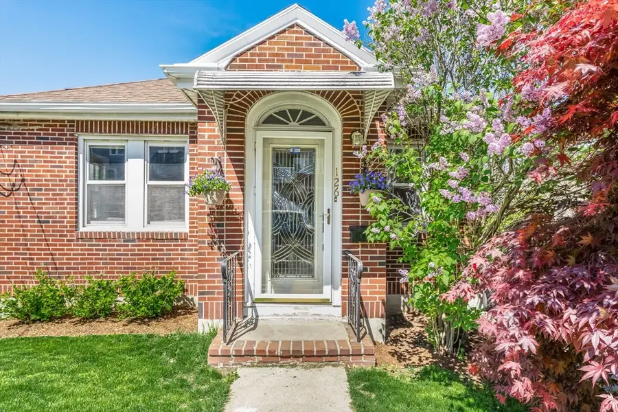 126 Fern Rd, Medford, MA 02155 - #2