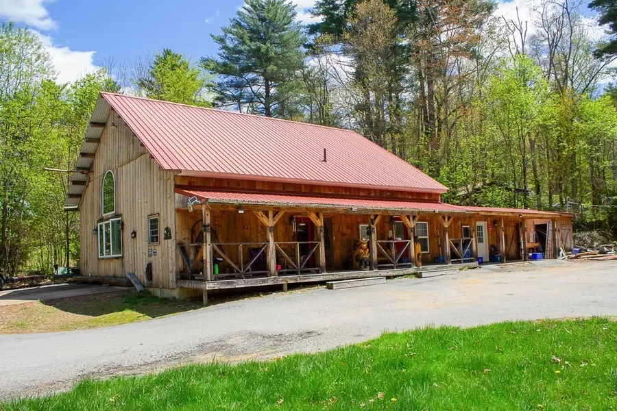 8 Oakwood Rd, Brimfield, MA 01010 - #3