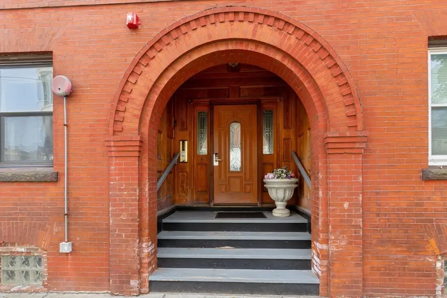 6 Porter Road #1L, Cambridge, MA 02140 - #3