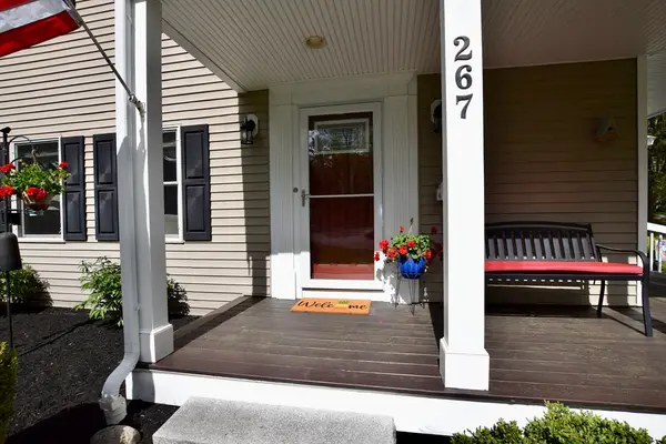 267 Oak St, Halifax, MA 02338