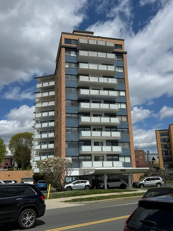 300 Lynn Shore Drive #207, Lynn, MA 01902 - #1