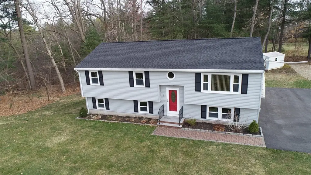 7 Young St, Tewksbury, MA 01876 - #1
