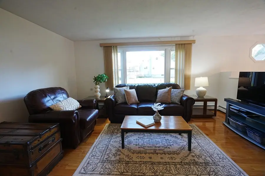 7 Young St, Tewksbury, MA 01876 - #3