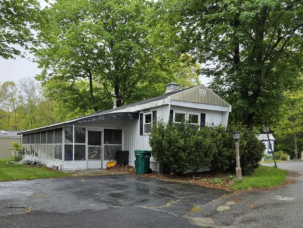 1237 Central Street #7, Leominster, MA 01453 - #1