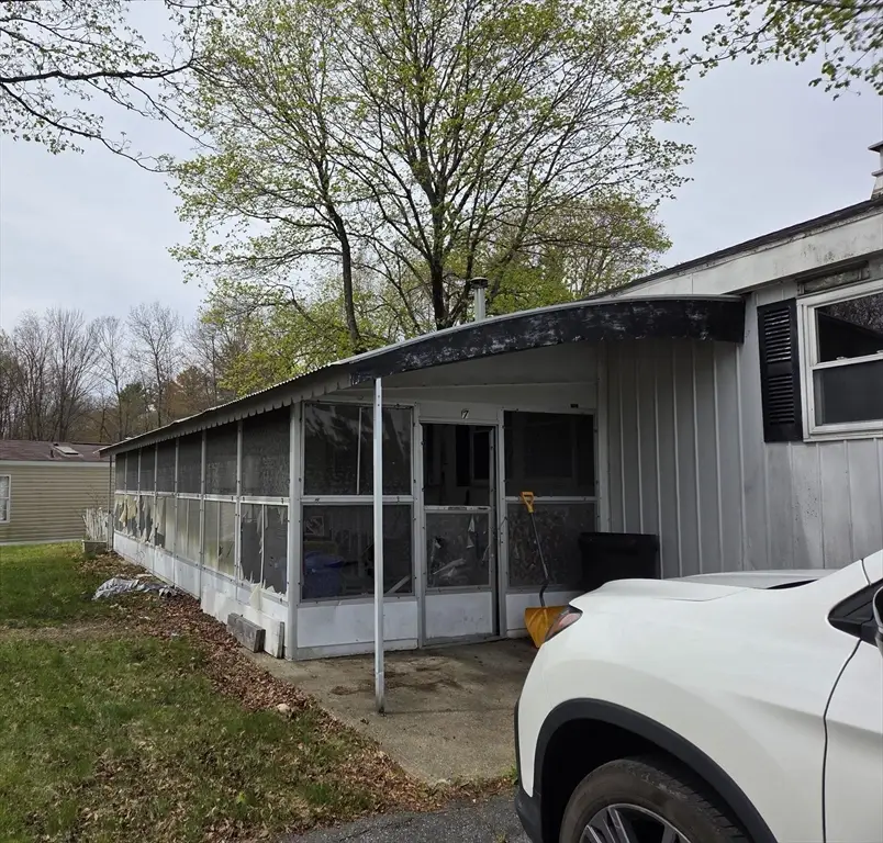 1237 Central Street #7, Leominster, MA 01453 - #3
