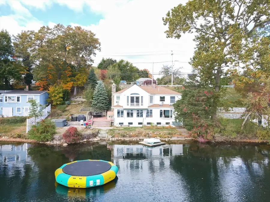 371 & 377 Franklin St, Wrentham, MA 02093 - #2
