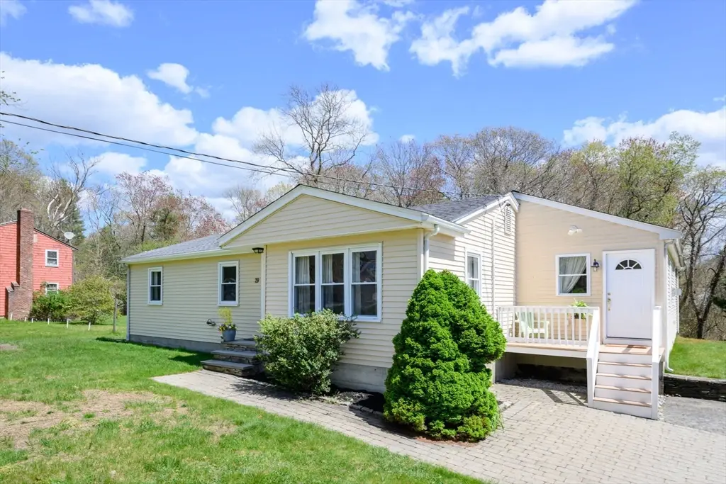 29 Andrew Dr, Pembroke, MA 02359 - #1