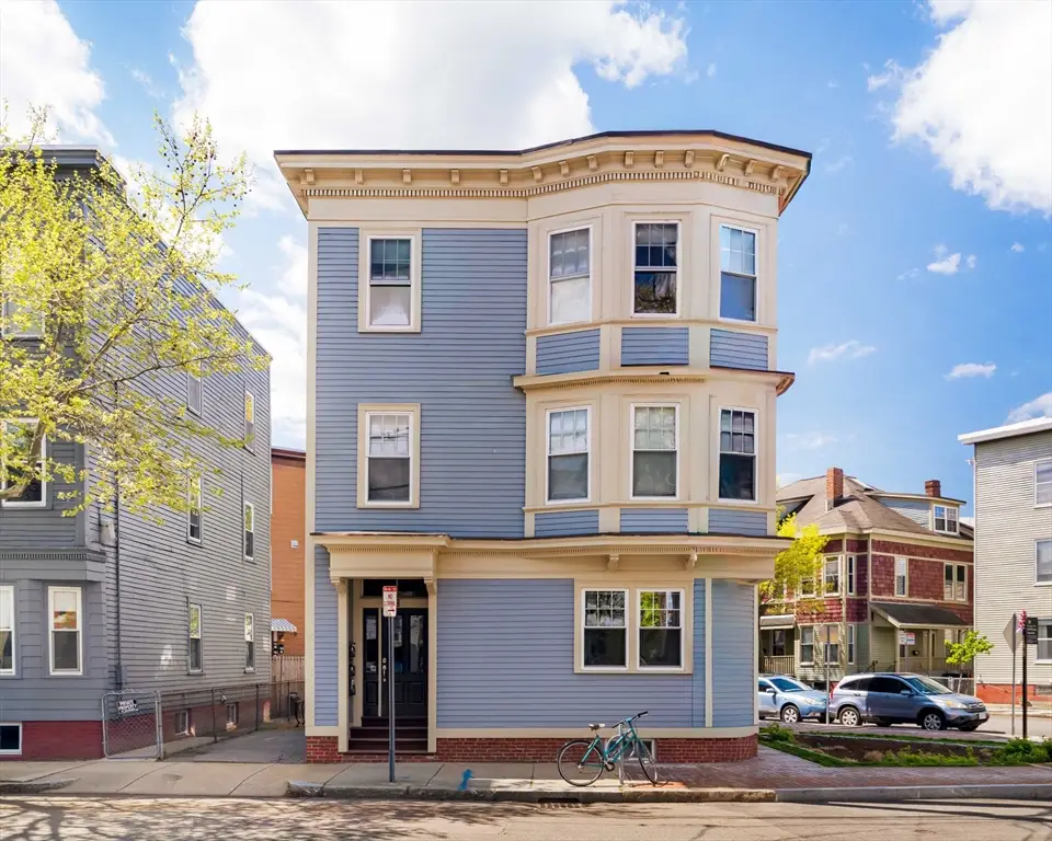 52 Plymouth St #1, Cambridge, MA 02141 - #1