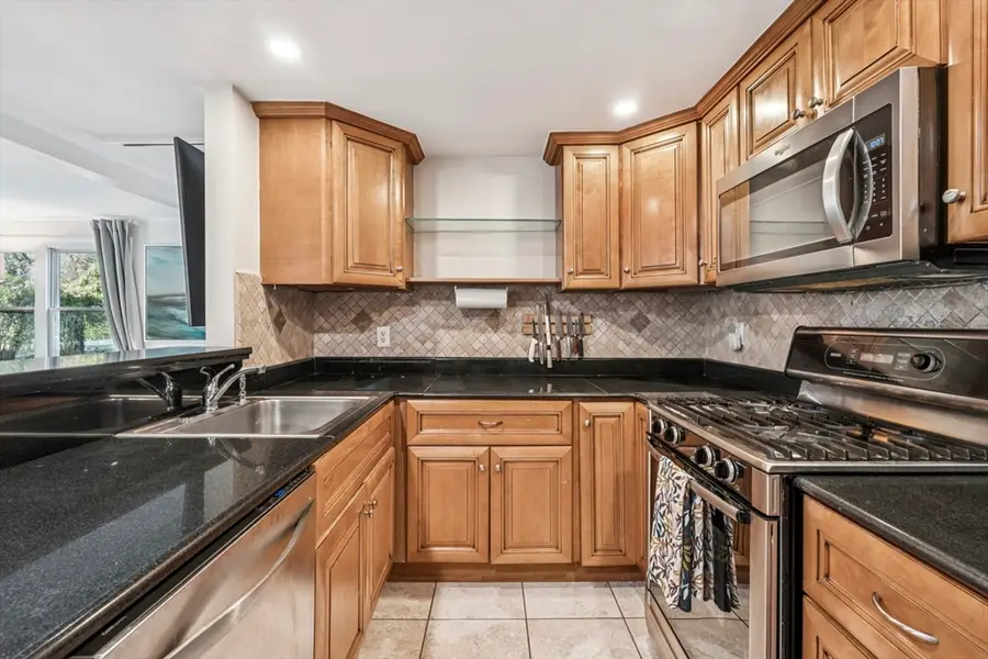 9 Mill St, Pembroke, MA 02359 - #3