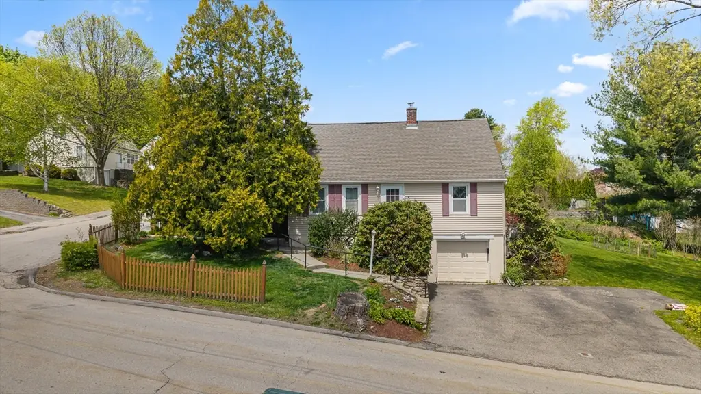 38 Upland St, Auburn, MA 01501 - #1